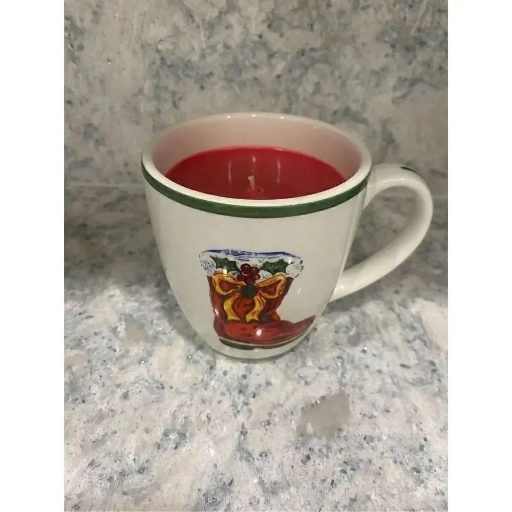 Cran-Apple Traditions Holiday Mug Candle